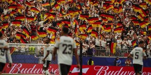 Veteranos são "expulsos" da seleção alemã após fracasso na Copa