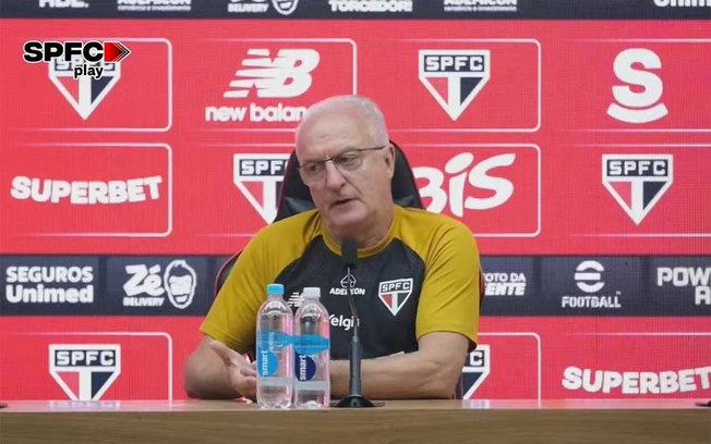 Luciano comemora o gol que abriu o placar para o Soberano