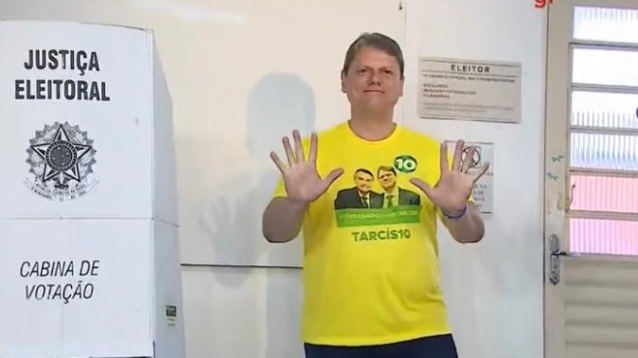 Candidato do Republicanos vota em São Paulo