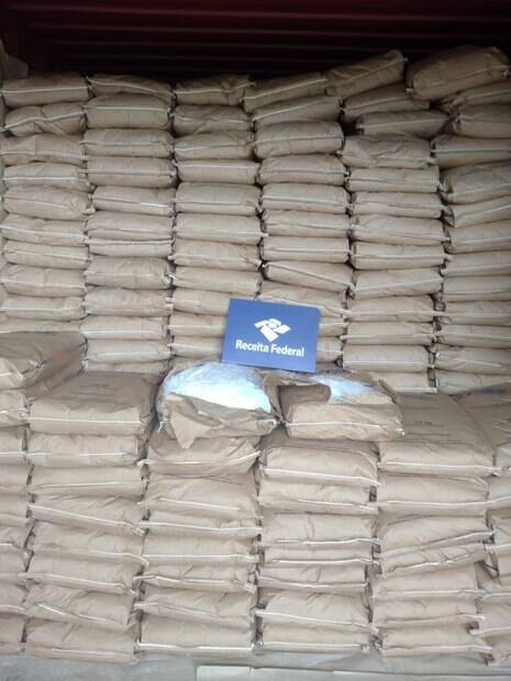 Receita Federal apreende 37 kg de cocaína no Porto de Santos