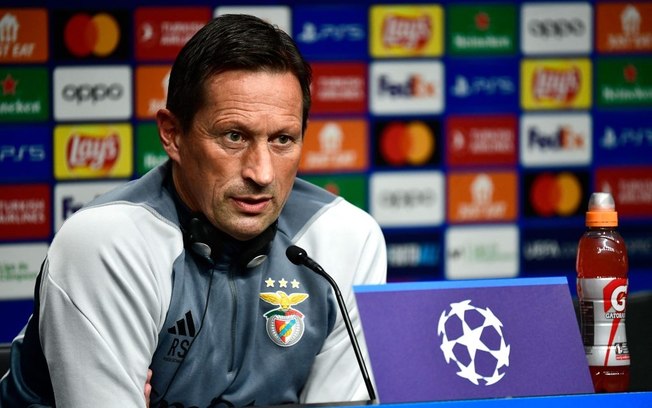 Roger Schmidt, técnico do Benfica, espera dificuldades contra o Toulouse