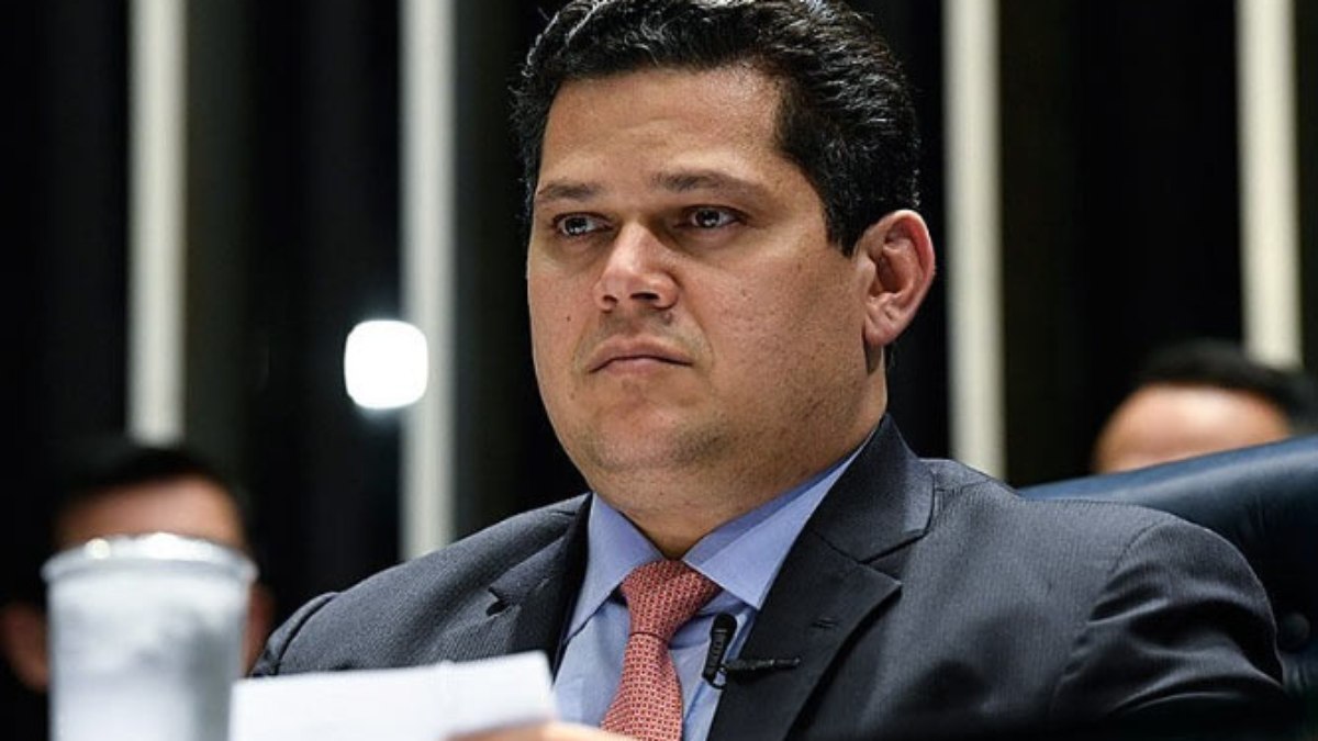 Davi Alcolumbre (DEM-AP), presidente do Senado e do Congresso Davi Alcolumbre (DEM-AP), presidente do Senado e do Congresso