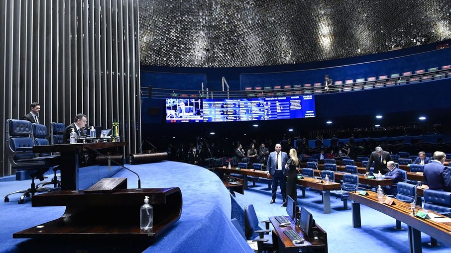 Plenário do Senado aprovou em primeiro turno a PEC da transição