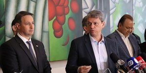 SP cria gabinete de crise para investigar intoxicação por metanol