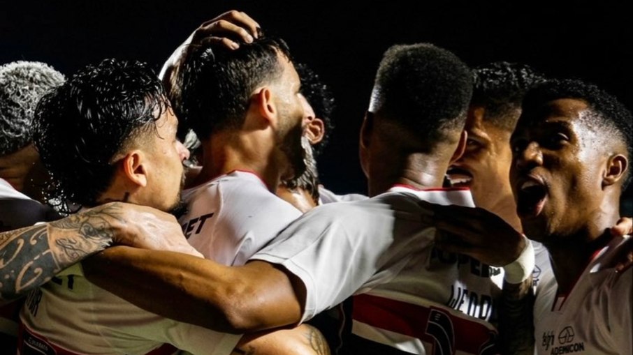 São Paulo vence o Cruzeiro no Morumbis