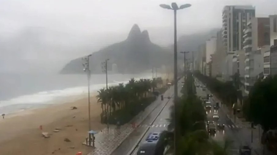 Rio terá pancadas de chuva e calor forte entre segunda e quarta