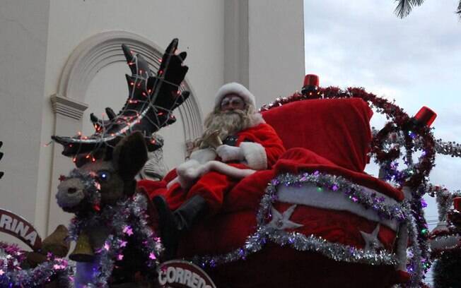 O Papai Noel Luizão, protagonista de uma atração tradicional em Itatiba, foi atacado por crianças por ter ficado sem doces