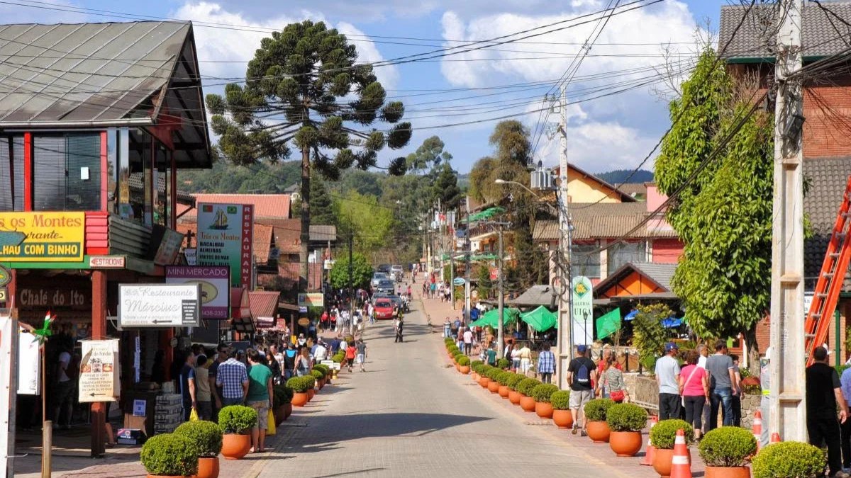 Monte Verde: Localizado a 165 km da capital paulistana, na Serra da Mantiqueira