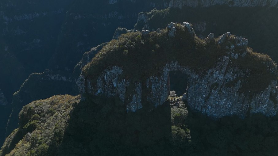 Pedra Furada no Parque Nacional de São Joaquim (SC)