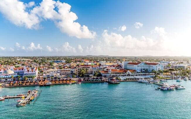 Com muitas compras, aventuras e gastronomia, os passeios em Aruba prometem agradar a todos os tipos de turista