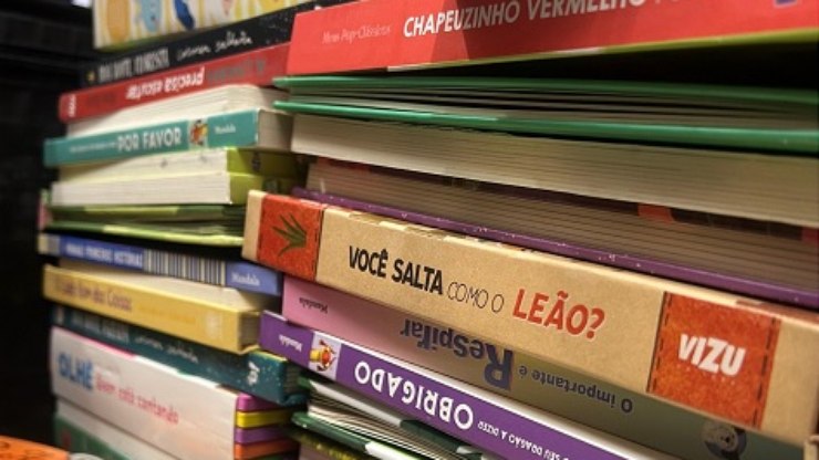 Livros infantis da rede municipal de Louveira passam por revisão