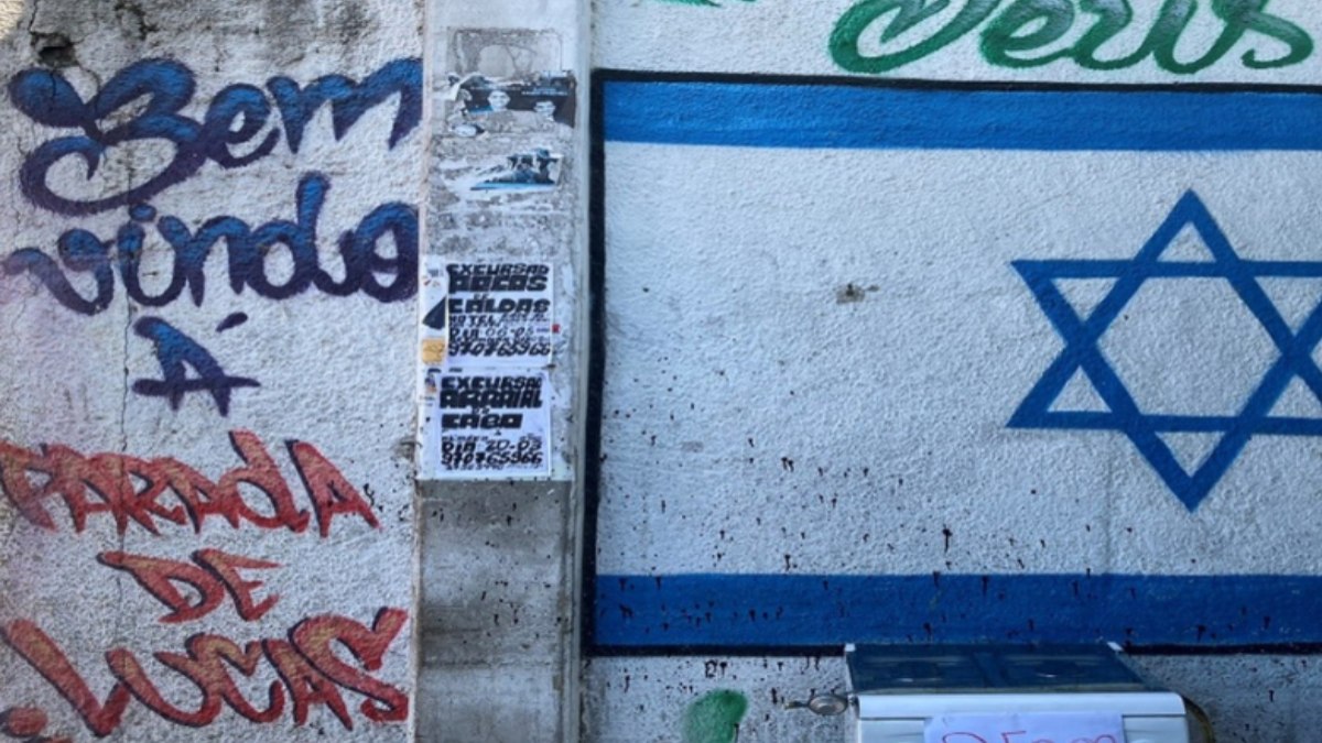 Como a religião é usada no poder paralelo do Complexo de Israel