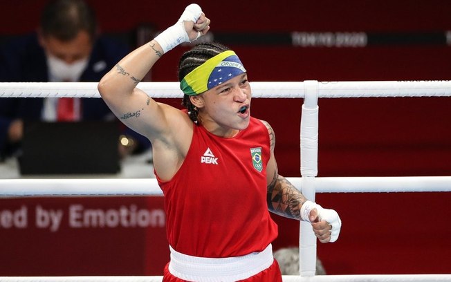 Bia Ferreira ganha ouro para o Brasil no boxe, nos Jogos Pan-Americanos de Santiago 