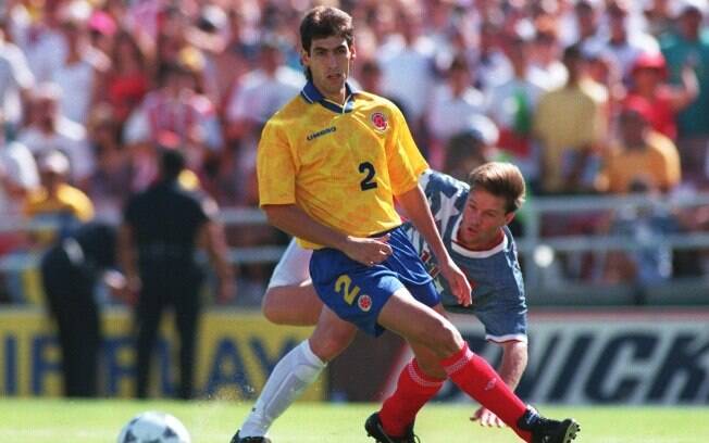 Andrés Escobar: zagueiro foi assassinado na Colômbia semanas após o gol contra na derrota para os EUA na Copa de 1994
