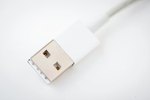 Entrada USB do monitor pode fazer mais do que você imagina
