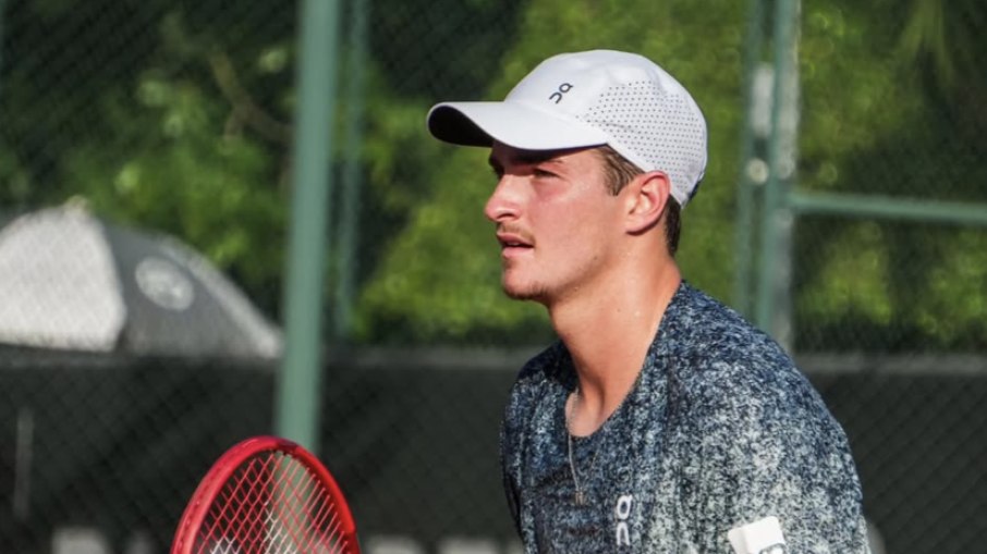 João Fonseca em ação no Rio Open 2026 João Fonseca em ação no Rio Open 2026