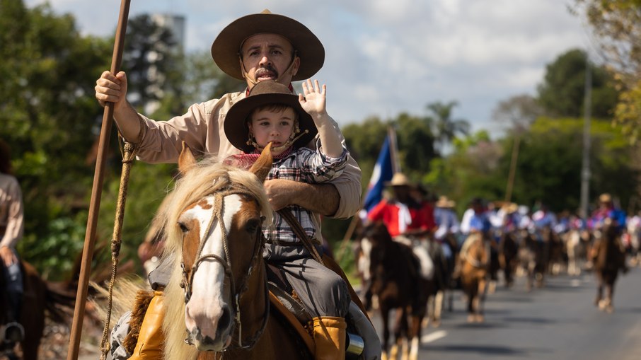 Atividades culturais e turísticas promovem encontros geracionais