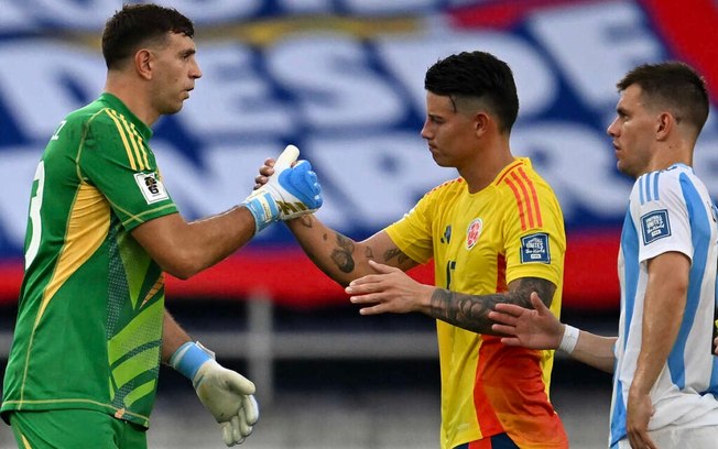 Dibu Martínez tomou atitude após derrota da Argentina para a Colômbia, pelas Eliminatórias Dibu Martínez tomou atitude após derrota da Argentina para a Colômbia, pelas Eliminatórias