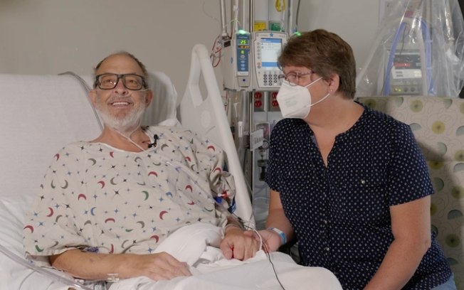 Paciente está saudável após receber 2º transplante de coração de porco do mundo