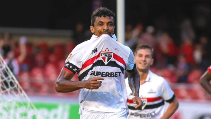 São Paulo: Luiz Gustavo reage e inicia recondicionamento físico