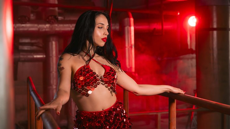 Filha de ídolo gringo do Flamengo é estrela no funk