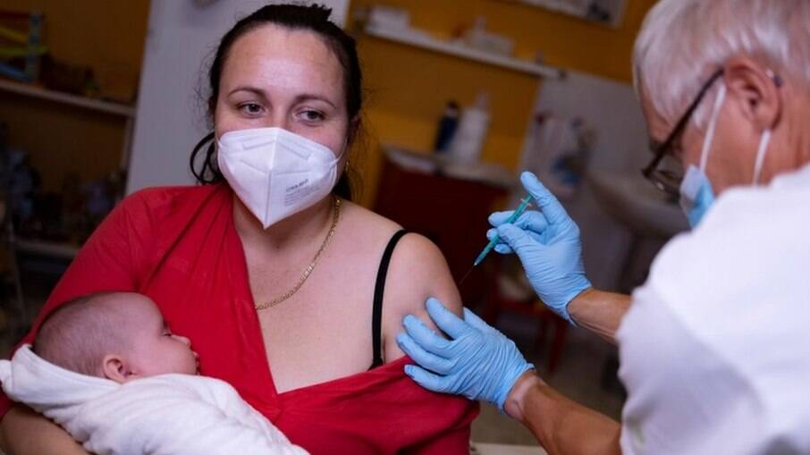 Europa voltou a ser epicentro das infecções por coronavírus no mundo