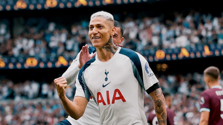 Richarlison contra o Burnley