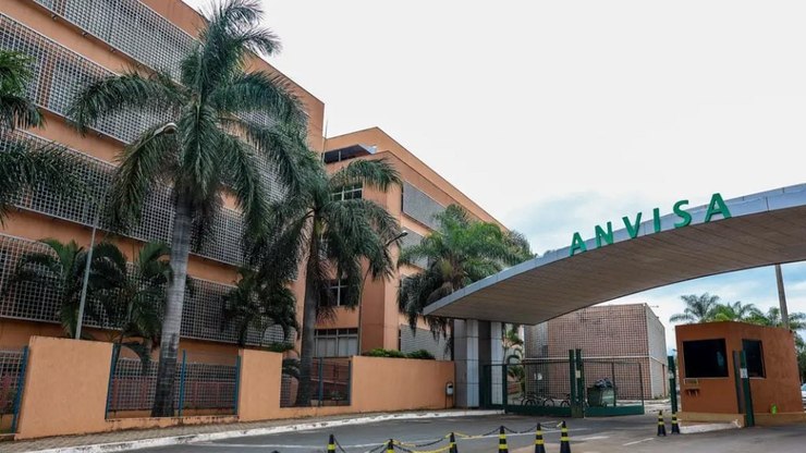 Recolhimento%2C%20suspens%C3%A3o%20e%20interdi%C3%A7%C3%A3o%3A%20como%20a%20Anvisa%20atua
