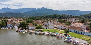 Paraty se prepara para a 44ª edição do Festival da Cachaça