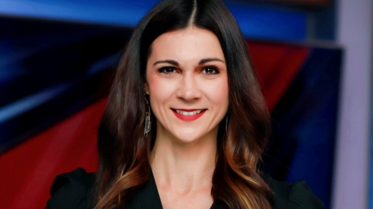 Reporter Elsa Ramon Repórter de televisão é encontrada morta ao lado do marido