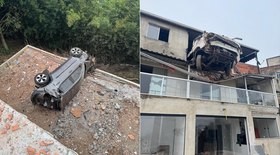 Motorista foge da PRF e capota carro após colisão