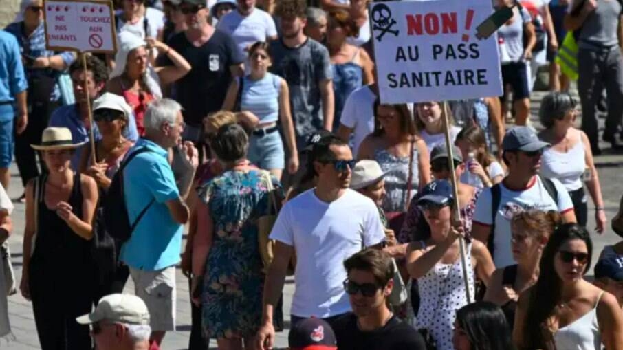 Protesto antivacina na França
