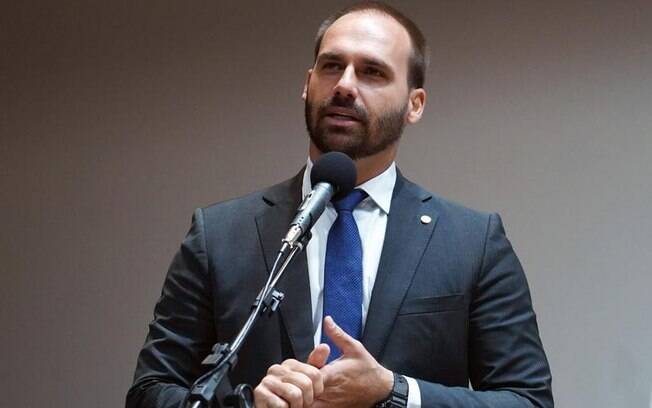 Eduardo Bolsonaro acusou China de ter planos de espionagem através do 5G da Huawei