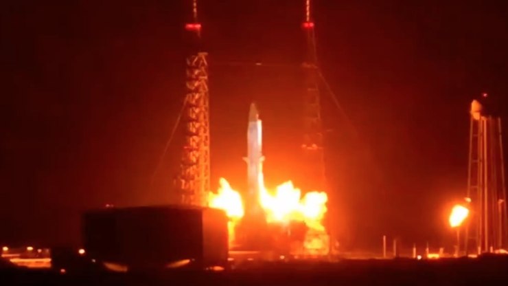 Foguete da Blue Origin explode antes de lançamento de teste