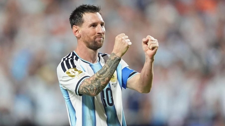 Messi chegou a 16 gols em Copas Messi chegou a 16 gols em Copas