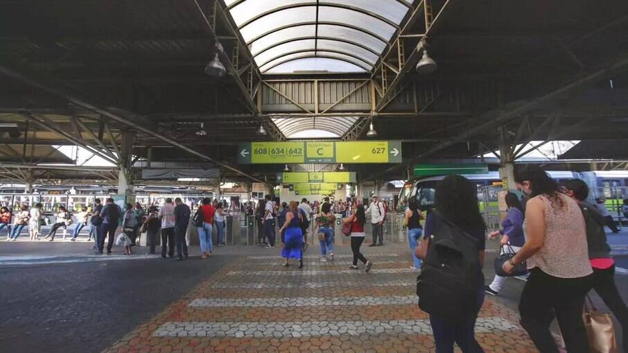 Estação de metrô em BH