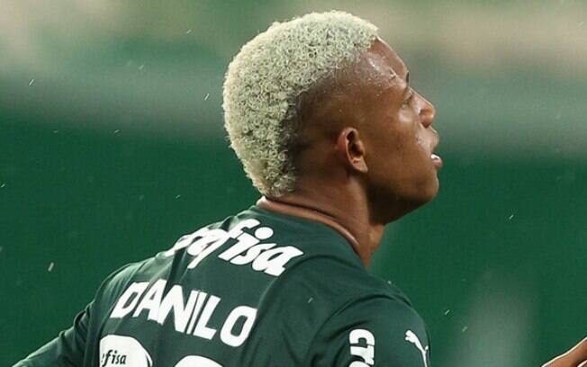Danilo fez o gol de empate do Palmeiras 