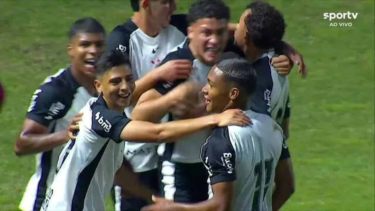 Corinthians e Cruzeiro iniciam final do Brasileirão Sub-17 em São Paulo