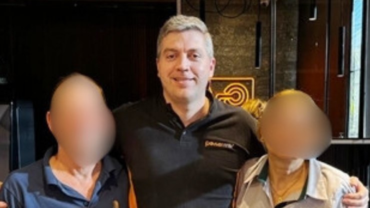 Jornalista é preso suspeito de pôr câmera em banheiro de empresa