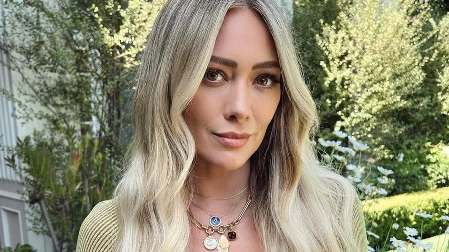 Hilary Duff fala sobre transtorno alimentar na adolescência