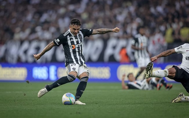 Alan Franco está relacionado para encarar o Botafogo