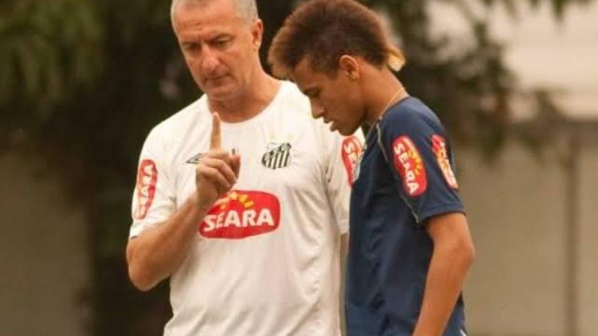 Dorival e Neymar já tiveram 'passado polêmico' no Santos Dorival e Neymar já tiveram 'passado polêmico' no Santos