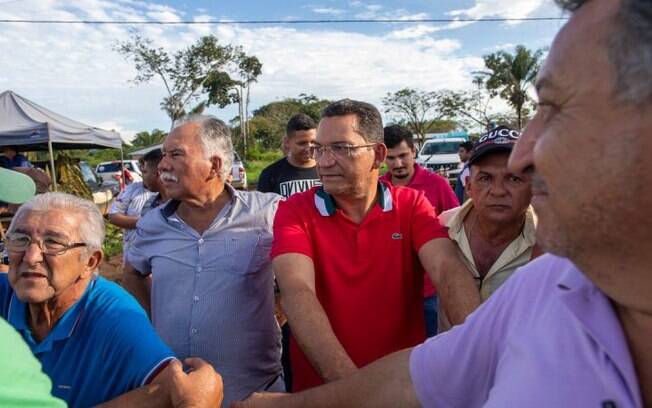 Arlindo Rosa (de bigode) e Francisco Torres (de camisa vermelha), presidente e vice, respectivamente, do Sindicato dos Produtores Rurais de São Félix do Xingu