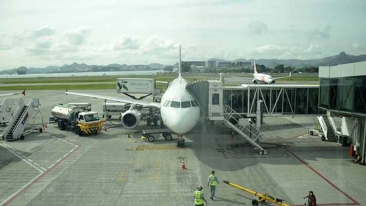 Voo cancelado: como Latam, Gol e Azul fazem o reembolso?