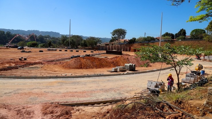 Obras do Centro de Excelência em Atletismo de Vinhedo avançam
