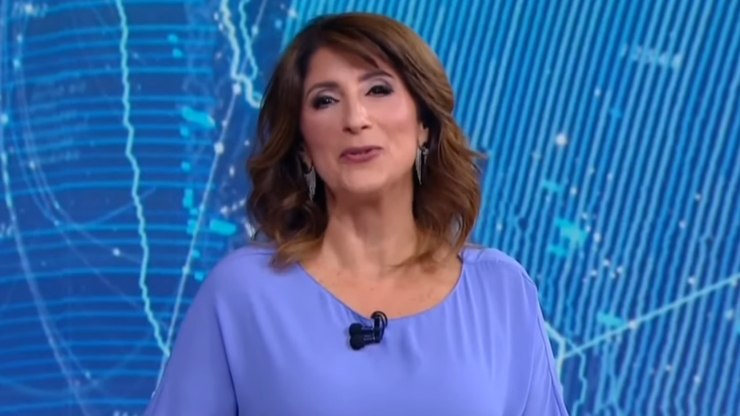 Apresentadora do SBT passa mal ao vivo