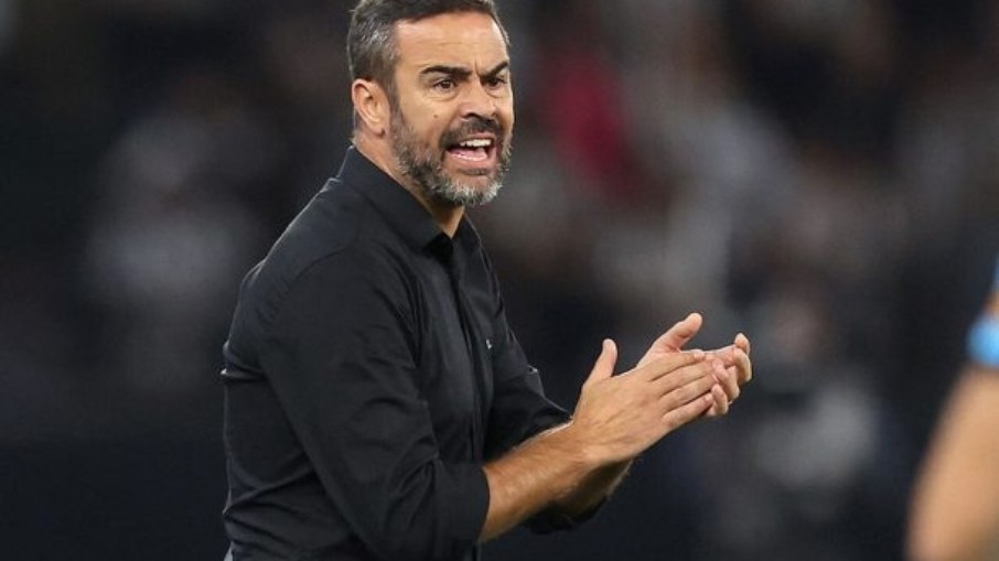 Técnico Artur Jorge não deve continuar no Botafogo em 2025