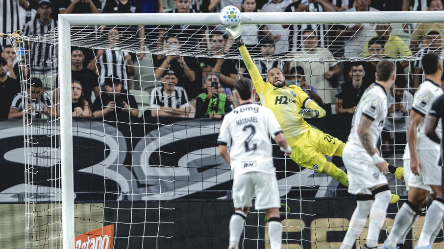 Everson é herói nos pênaltis e classifica o Atlético às oitavas Everson é herói nos pênaltis e classifica o Atlético às oitavas