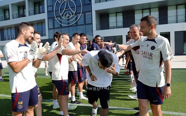 Neymar vai ao CT e se despede do PSG antes de ir para o Al-Hilal