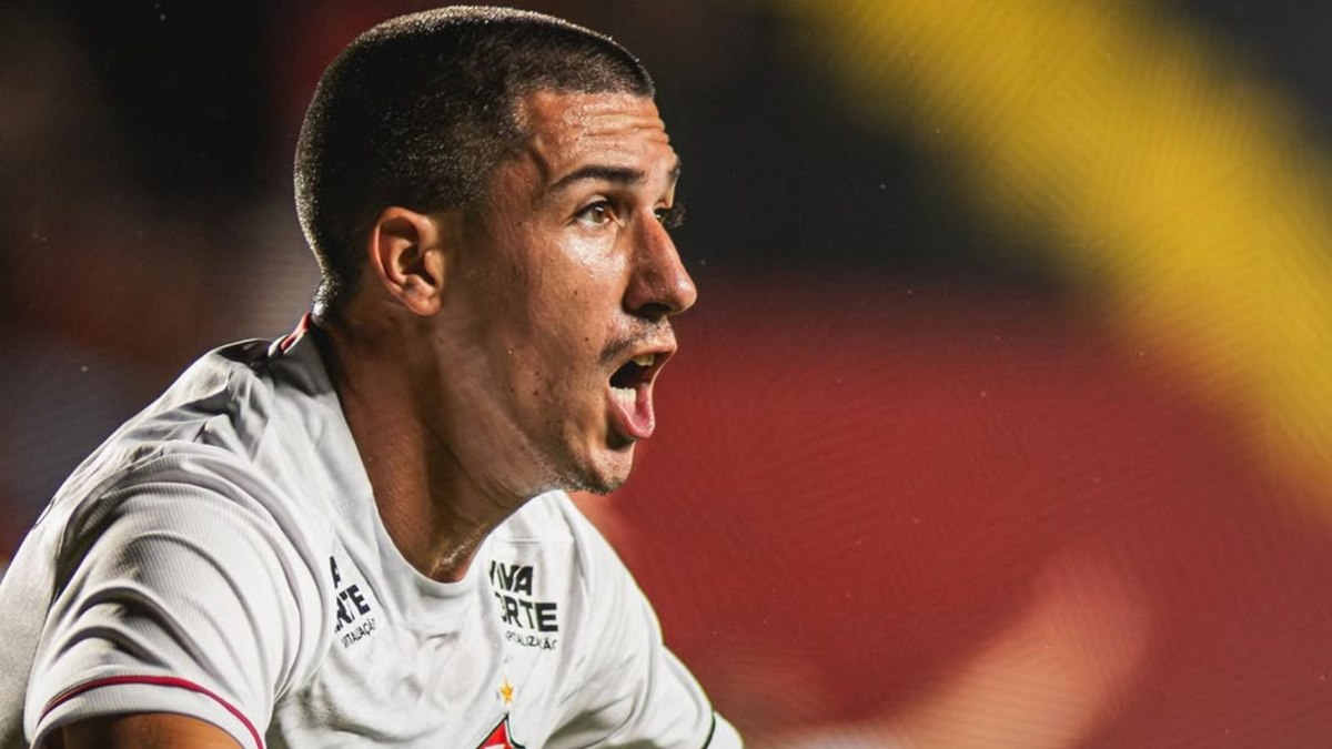 Vitória derrota Sport e empurra o Santos para o Z4 Vitória derrota Sport e empurra o Santos para o Z4